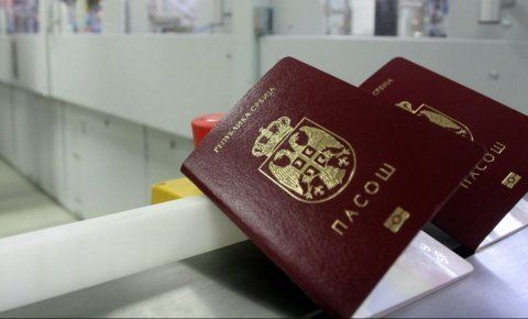ЕС введёт визы для Сербии