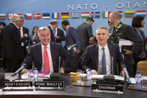 Черногория получила статус наблюдателя в НАТО