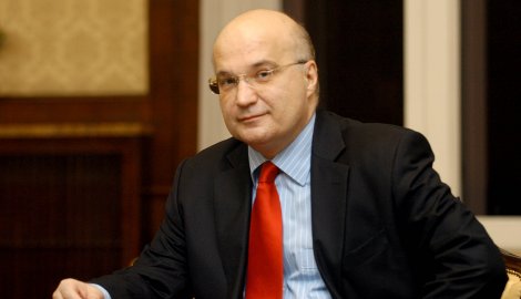 Душан Батакович, посол Сербии во Франции