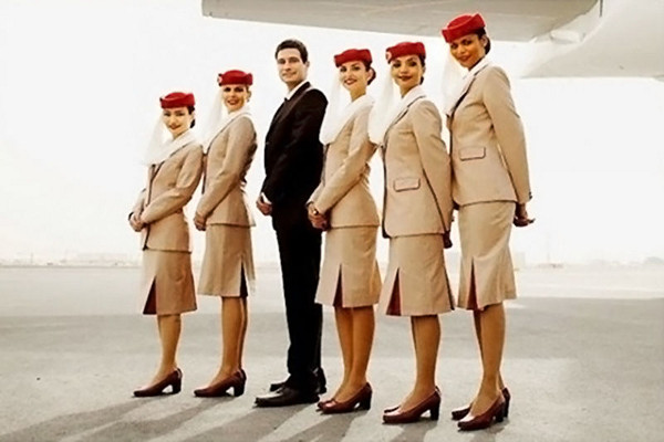Униформа Emirates Airlines