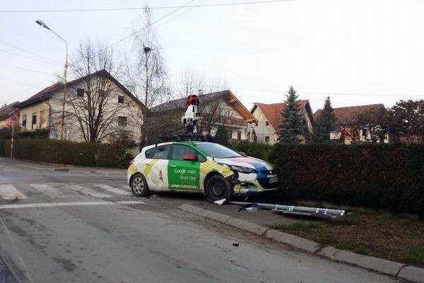Гугломобиль попал в аварию, ДТП в Хорватии