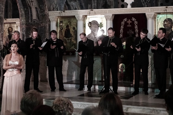 Мужской хор подворья монастыря «Оптина Пустынь» в церкви «Святая София» в Охриде