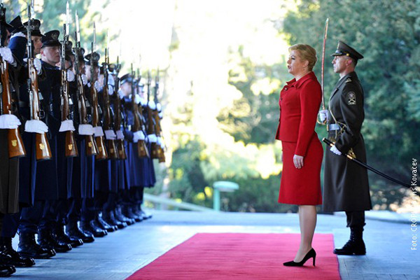 Колинда Грабар-Китарович вступила в должность президента Хорватии