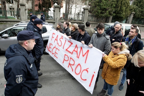 Митинг противников Милана Недича в Белграде