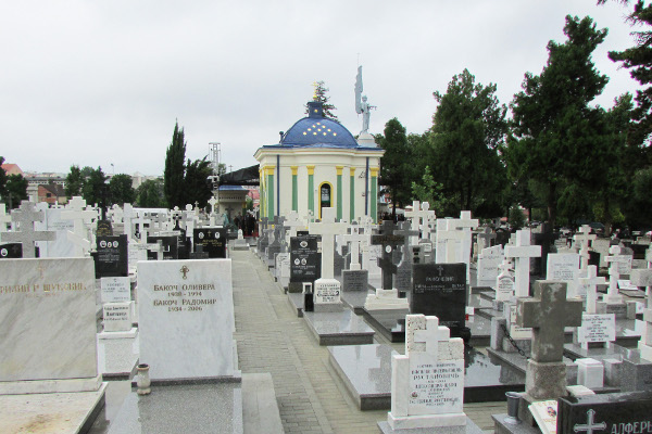 Иверская часовня на кладбище Ново Гробле в Белграде, Русский некрополь