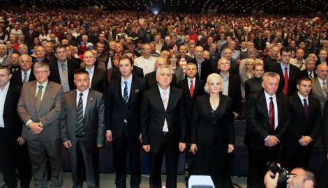 Высокий рейтинг правящей партии Сербии, в мае возможны новые выборы