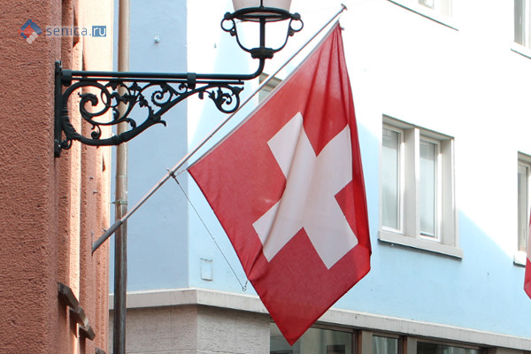 Флаг Швейцарии в Цюрихе