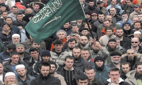 Босния: ложные туристы вербуют воинов джихада