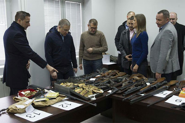 Сербская полиция арестовала 139 человек за незаконный оборот оружия и наркотиков