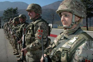 Девушки в армии Черногории