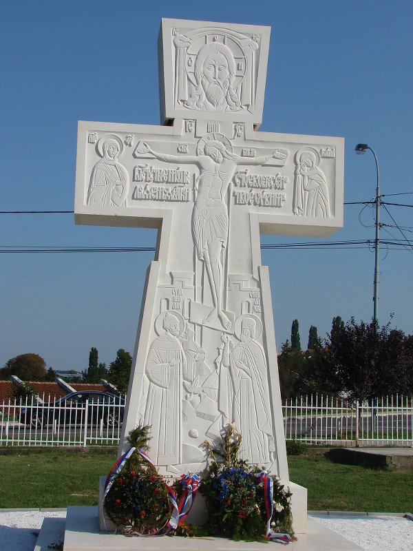 Поклонный крест в Тополе