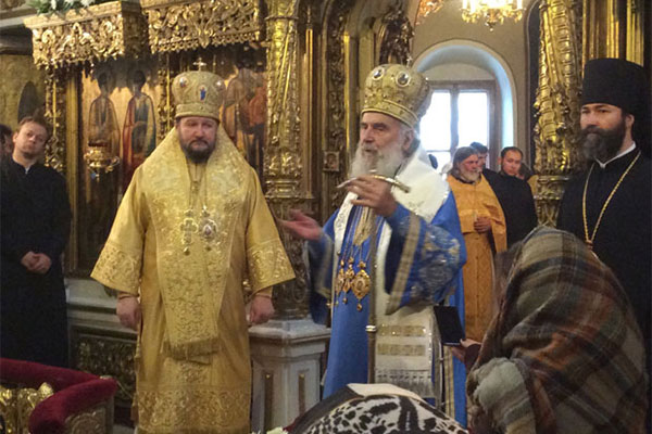 Патриарх Сербский отслужил литургию в Москве