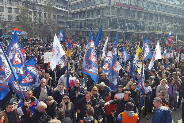 Митинг в центре Белграда против НАТО