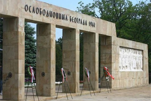 Сербские власти озаботились порядком на «русском кладбище» в Белграде